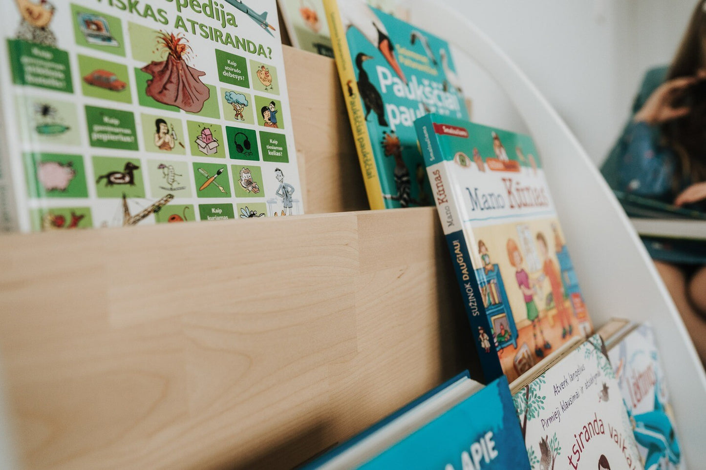 Montessori Bookshelf MAXI