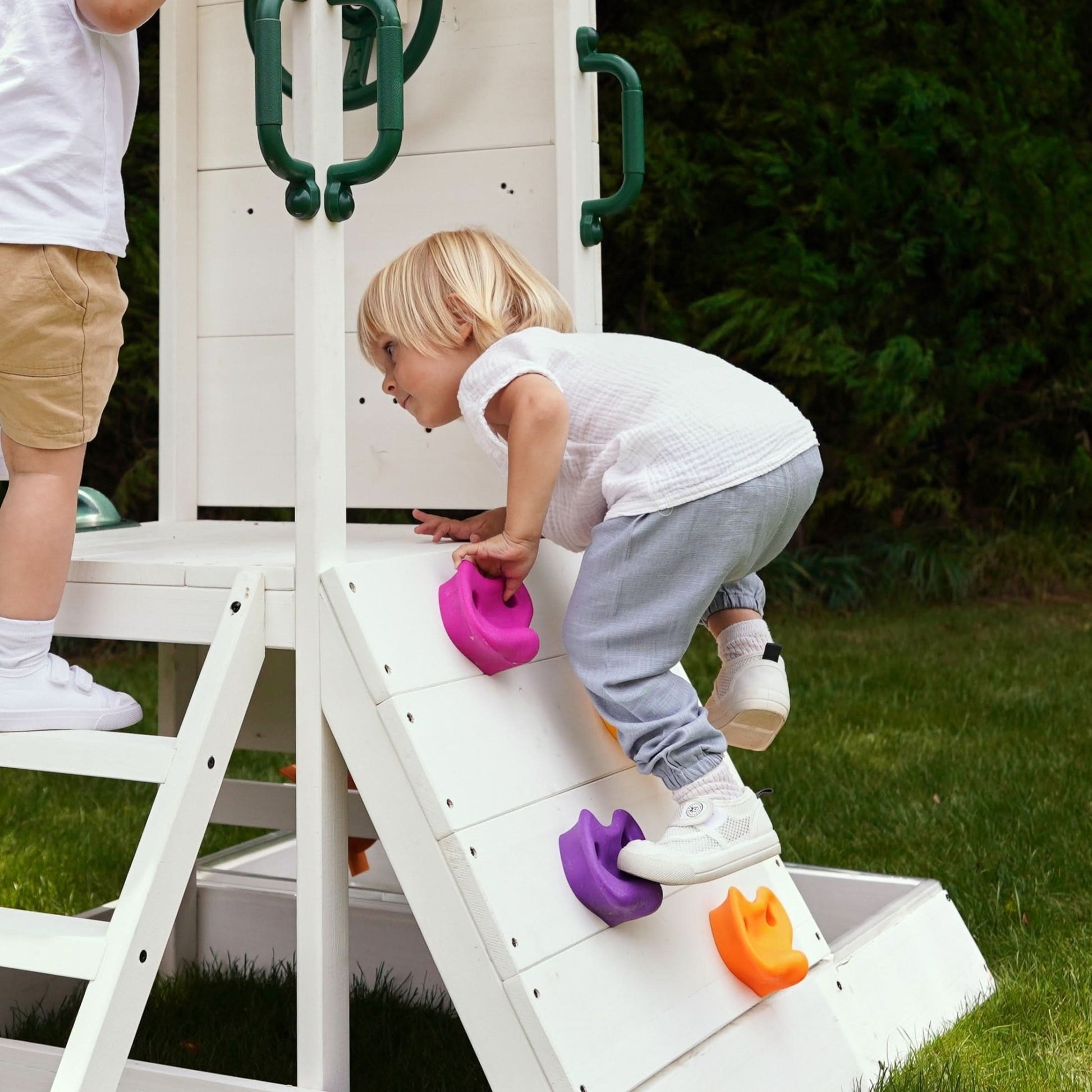 Aloe Outdoor Mini Playset with Water Fun - The Nurturing Nook