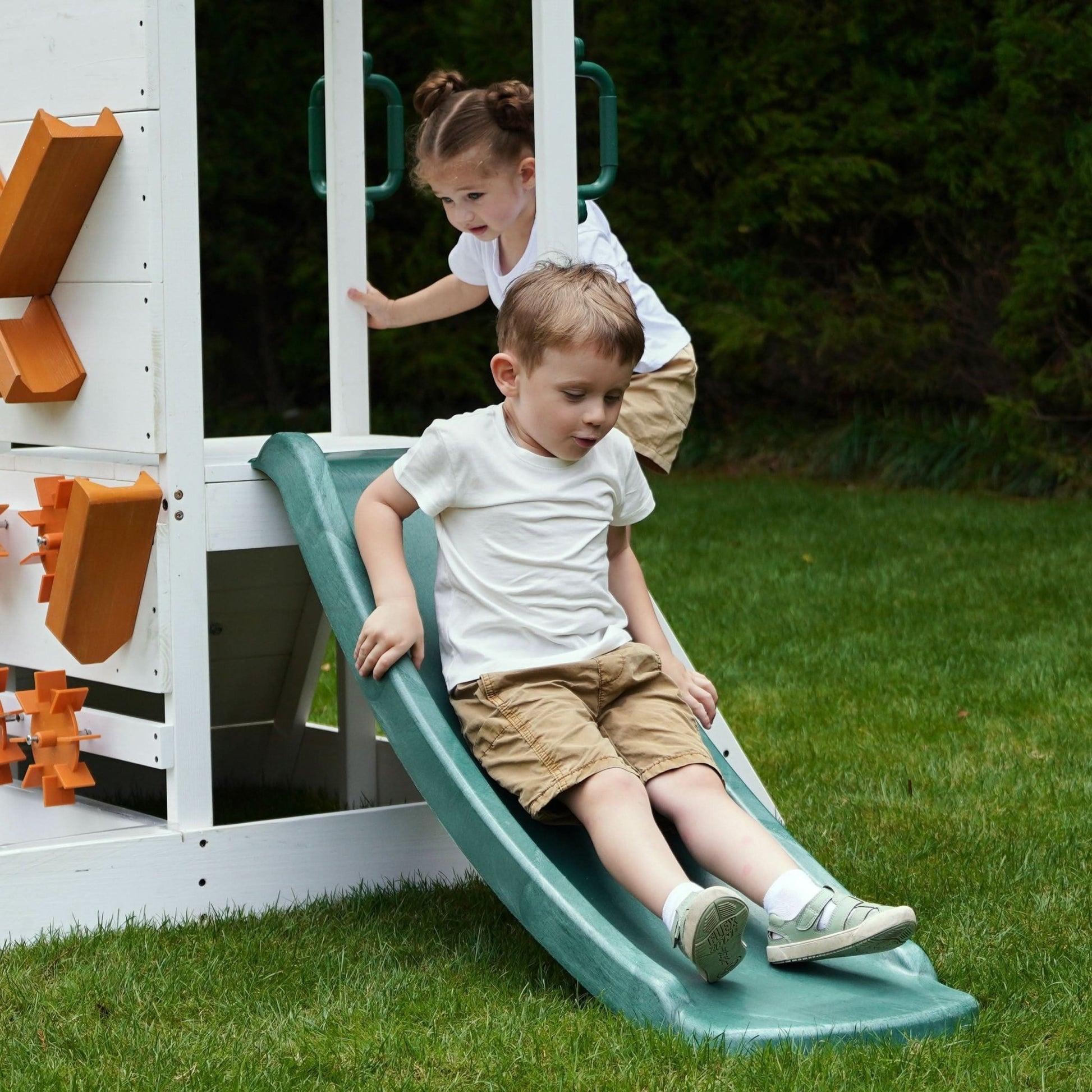 Aloe Outdoor Mini Playset with Water Fun - The Nurturing Nook