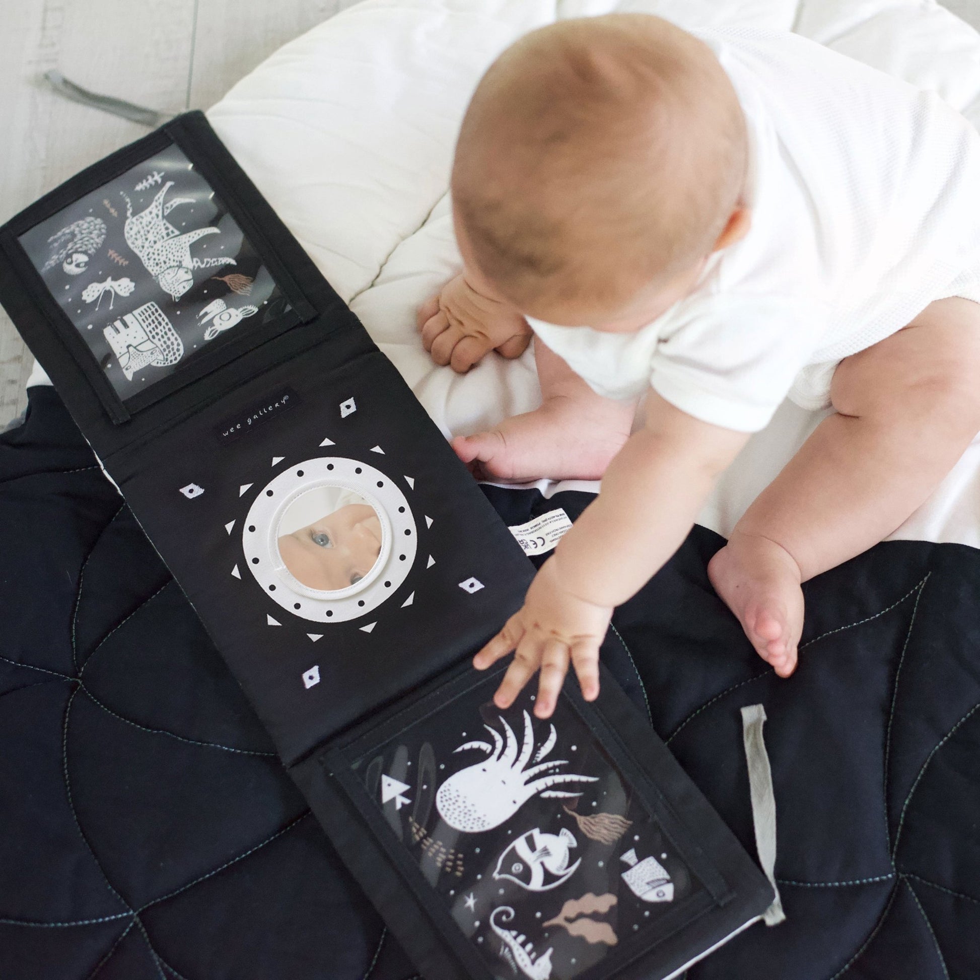 Baby Tummy Time Gallery with Mirror - The Nurturing Nook