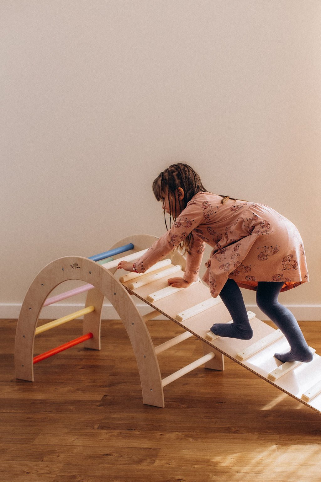 Climbing Arch - The Nurturing Nook