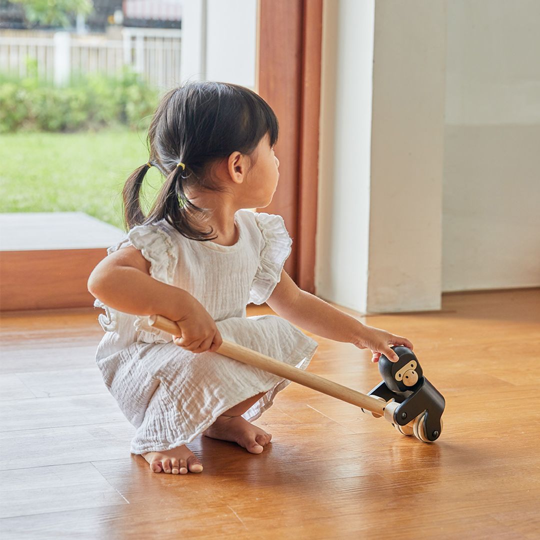 Climbing Gorilla - The Nurturing Nook