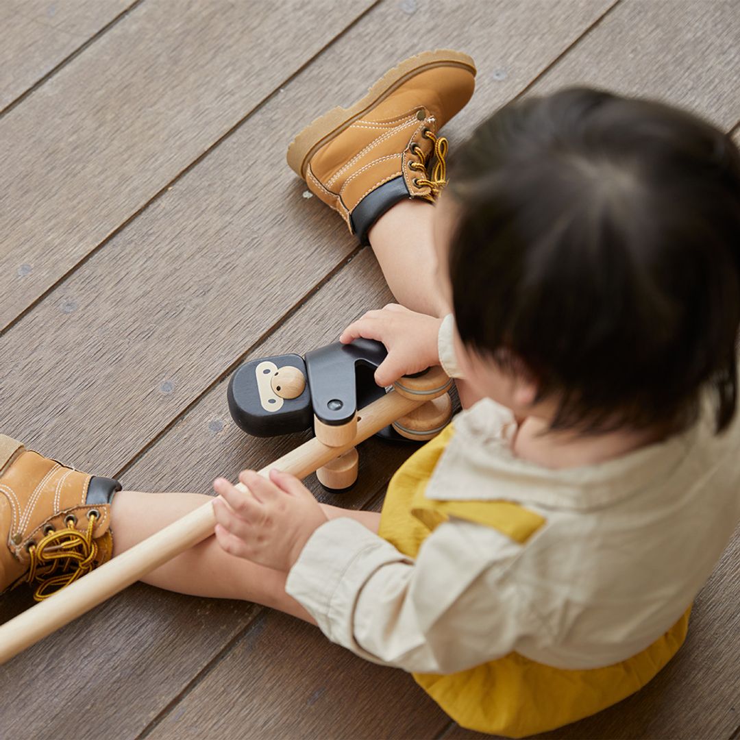 Climbing Gorilla - The Nurturing Nook