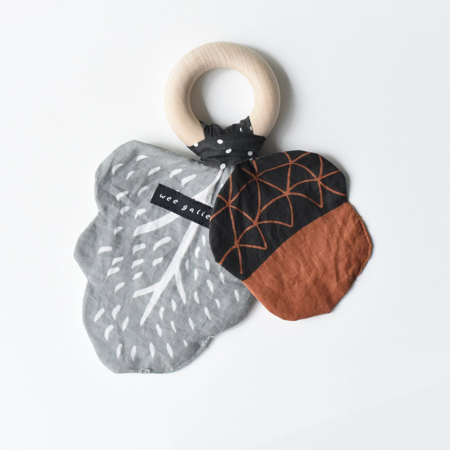Crinkle Teether - Acorn - The Nurturing Nook