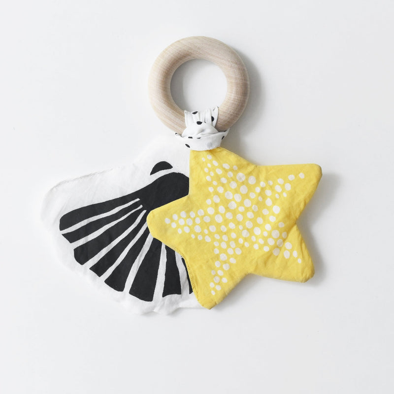 Organic crinkle starfish teether toy with maple wood ring