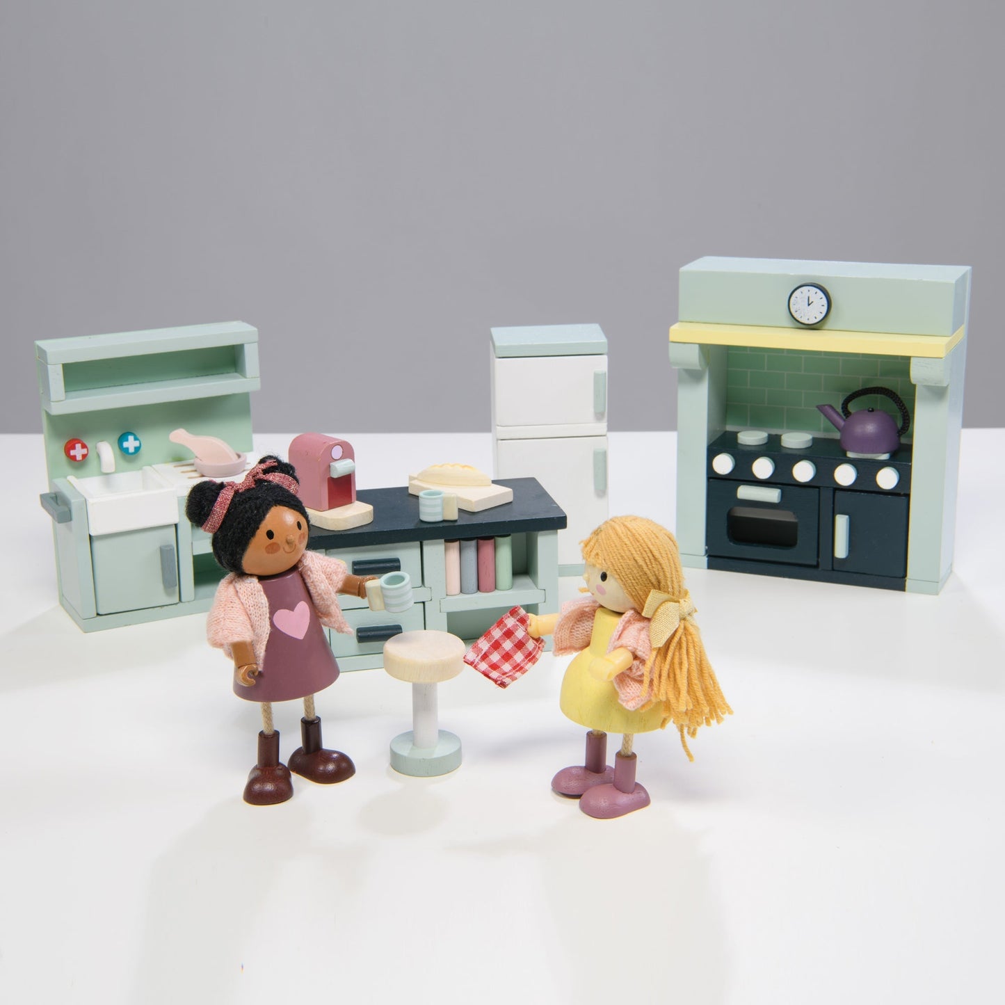 Dolls House Kitchen Furniture - The Nurturing Nook
