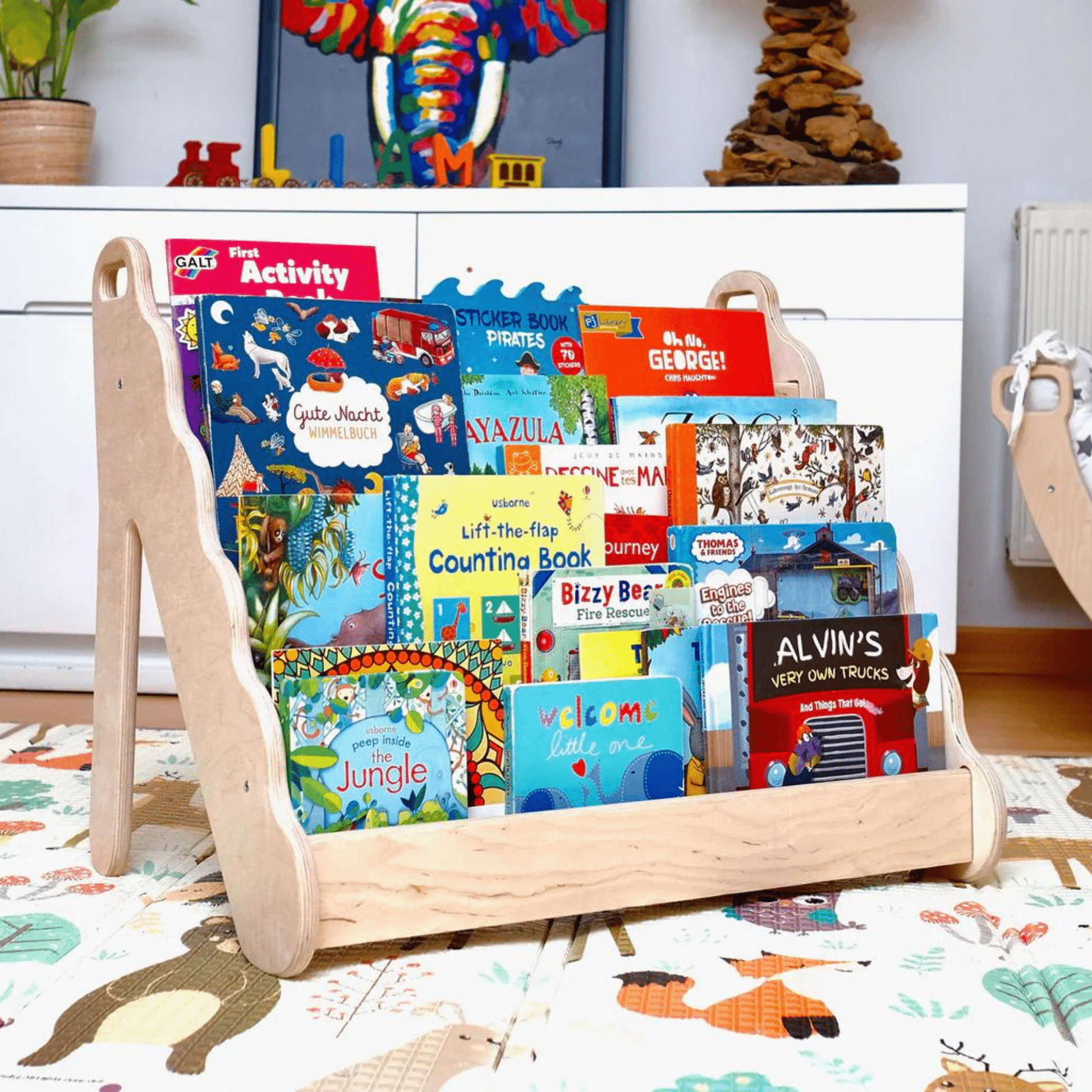 Montessori Bookshelf Wave Design | Small - Medium - Large Size - The Nurturing Nook