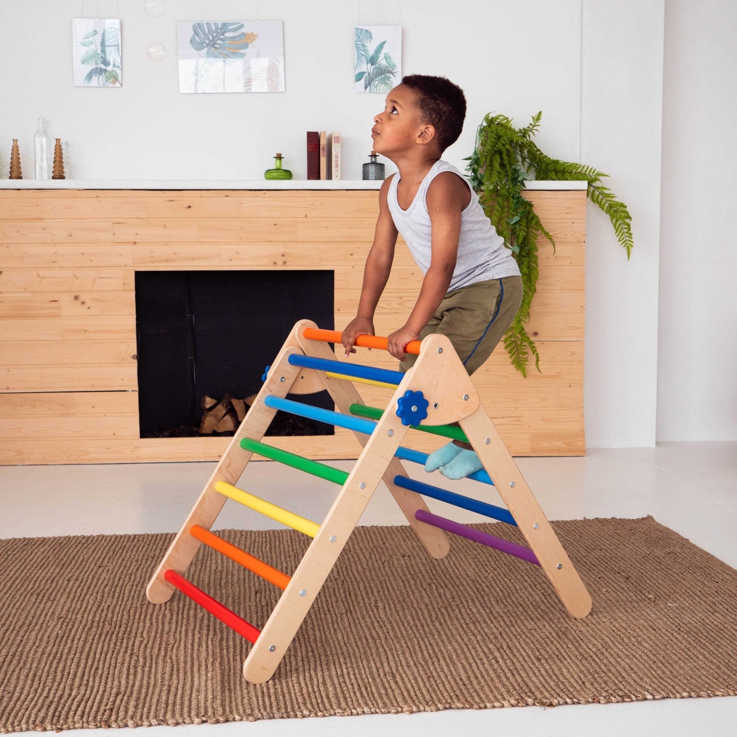 Montessori climbing triangle – foldable, 3 sizes - The Nurturing Nook