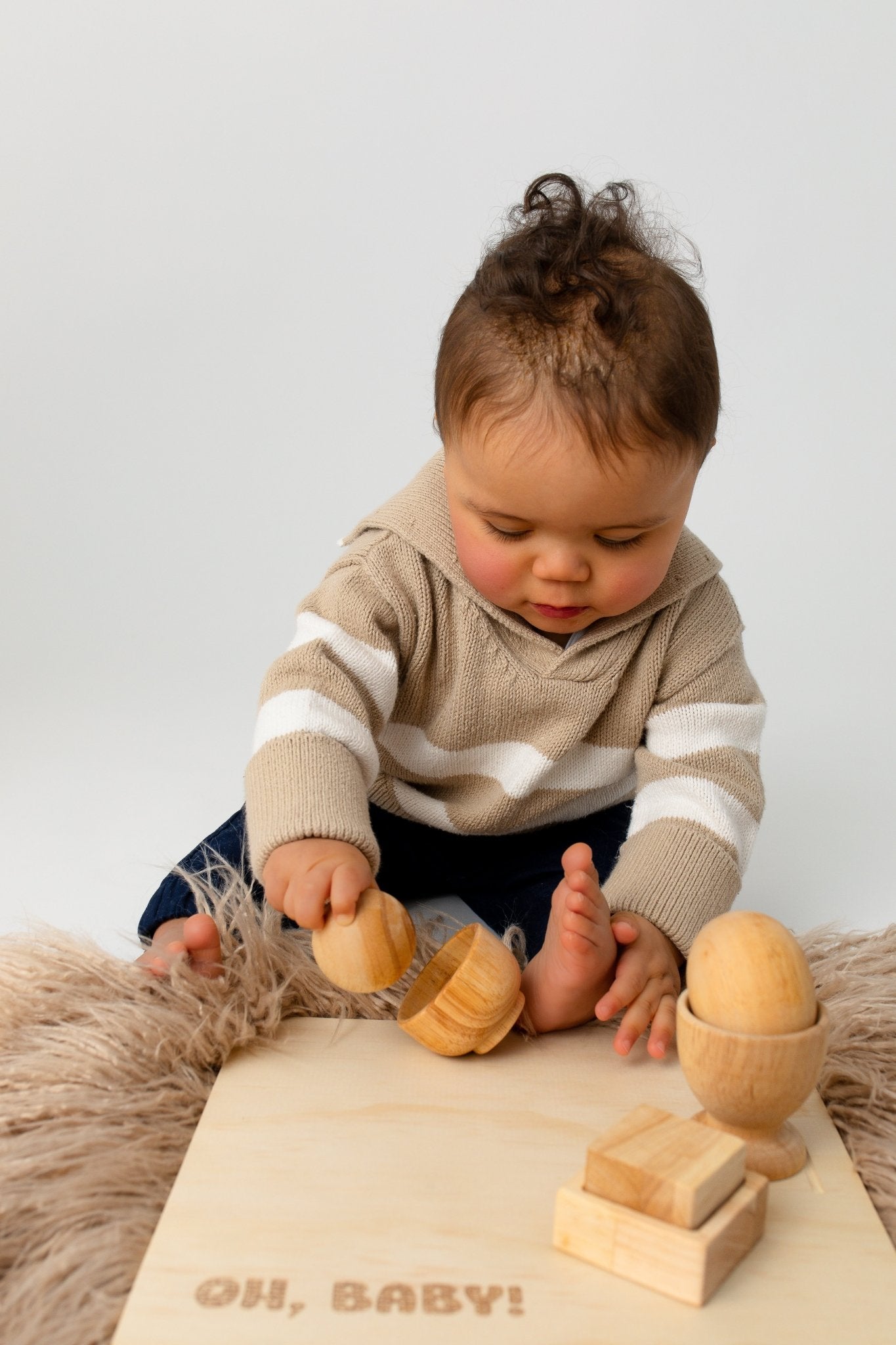 Montessori essentials gift box for 6 - 12 months – baby milestone gift with developmental toys, perfect for half - year celebrations - The Nurturing Nook