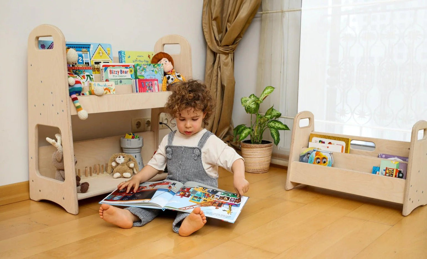 Montessori Wooden Bookshelf | Small - Medium Size - The Nurturing Nook