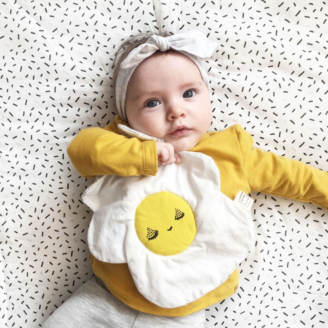 Organic Crinkle Toy - Egg - The Nurturing Nook