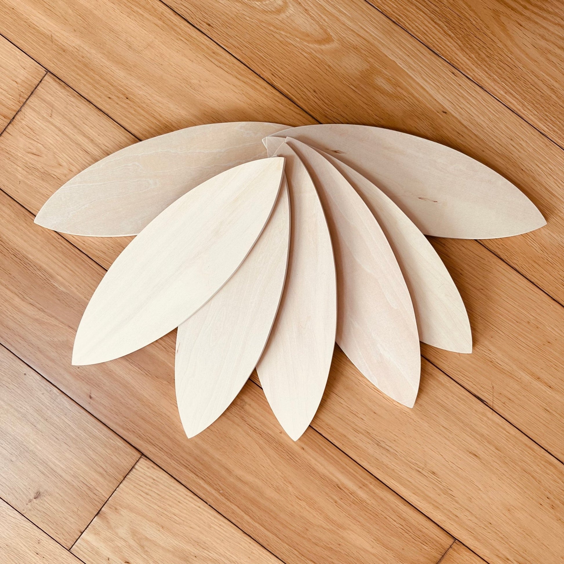 **Pre - order (Ships in 2 - 3 Weeks)**24 Pcs Natural Wooden Petal Mandala Platforms with Storage Tray - The Nurturing Nook