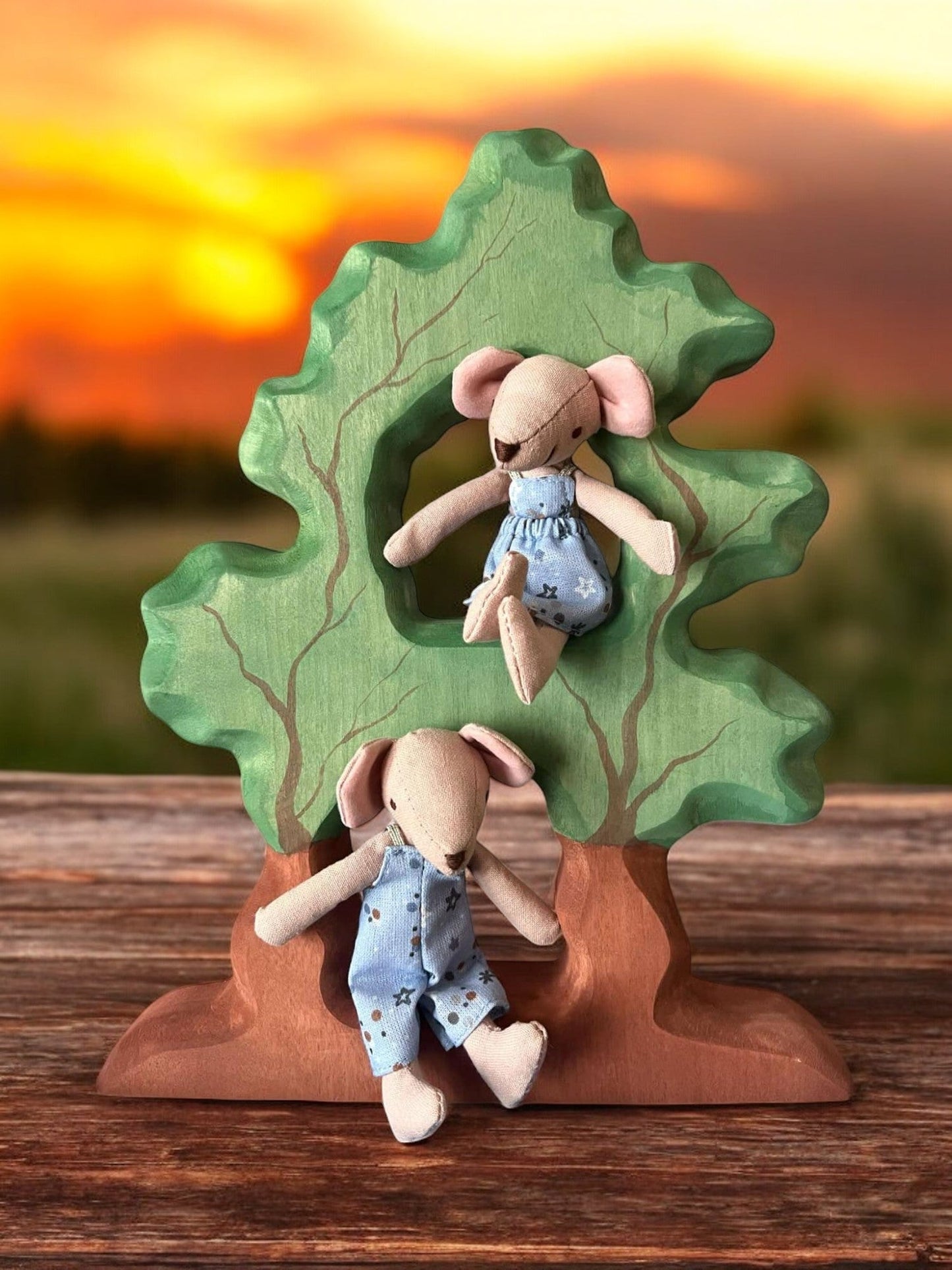 **Pre - order (Ships in 2 - 3 Weeks)**Miniature Mice - The Nurturing Nook