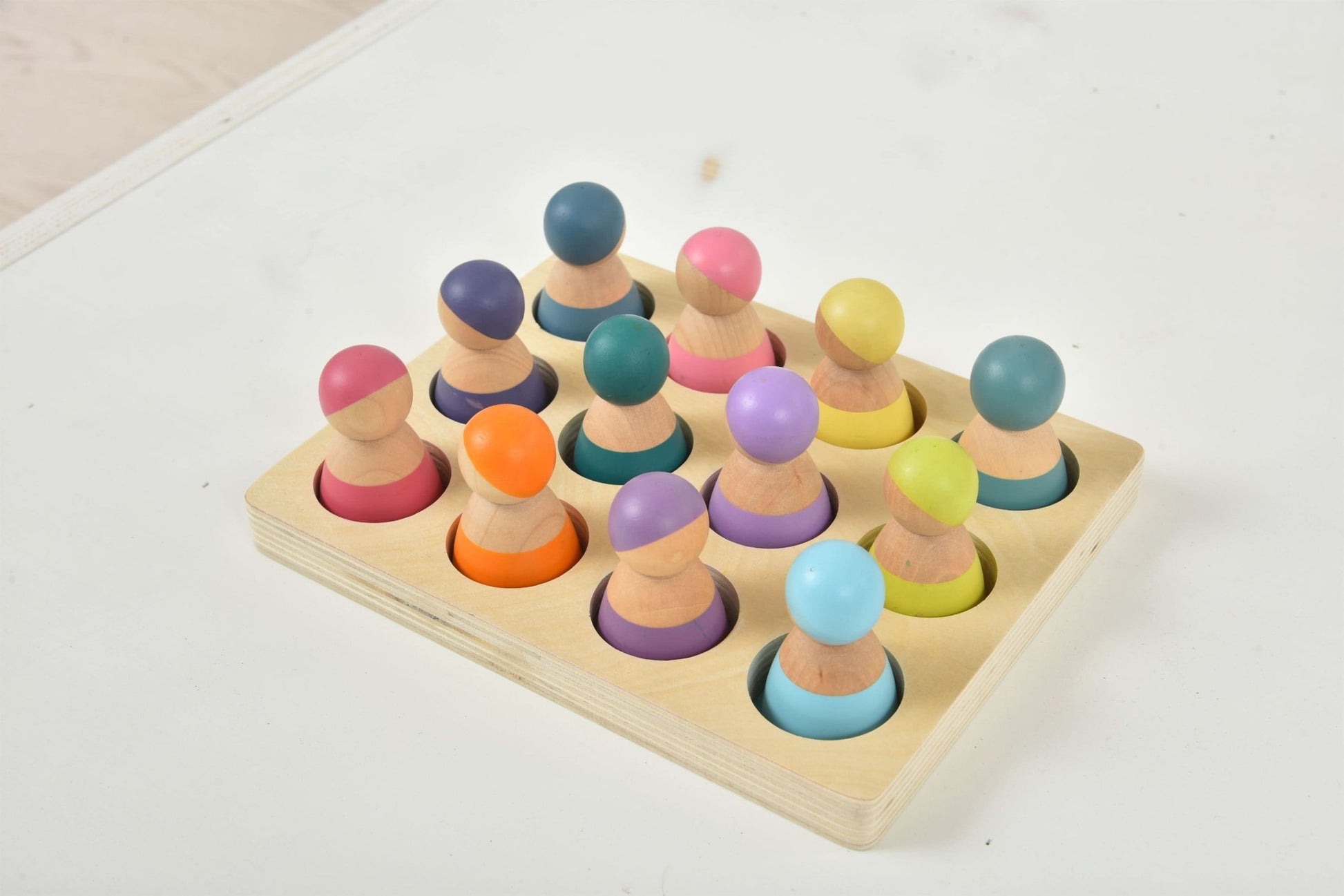 Rainbow wooden peg dolls sorting and pretend play set – 12 pcs - The Nurturing Nook