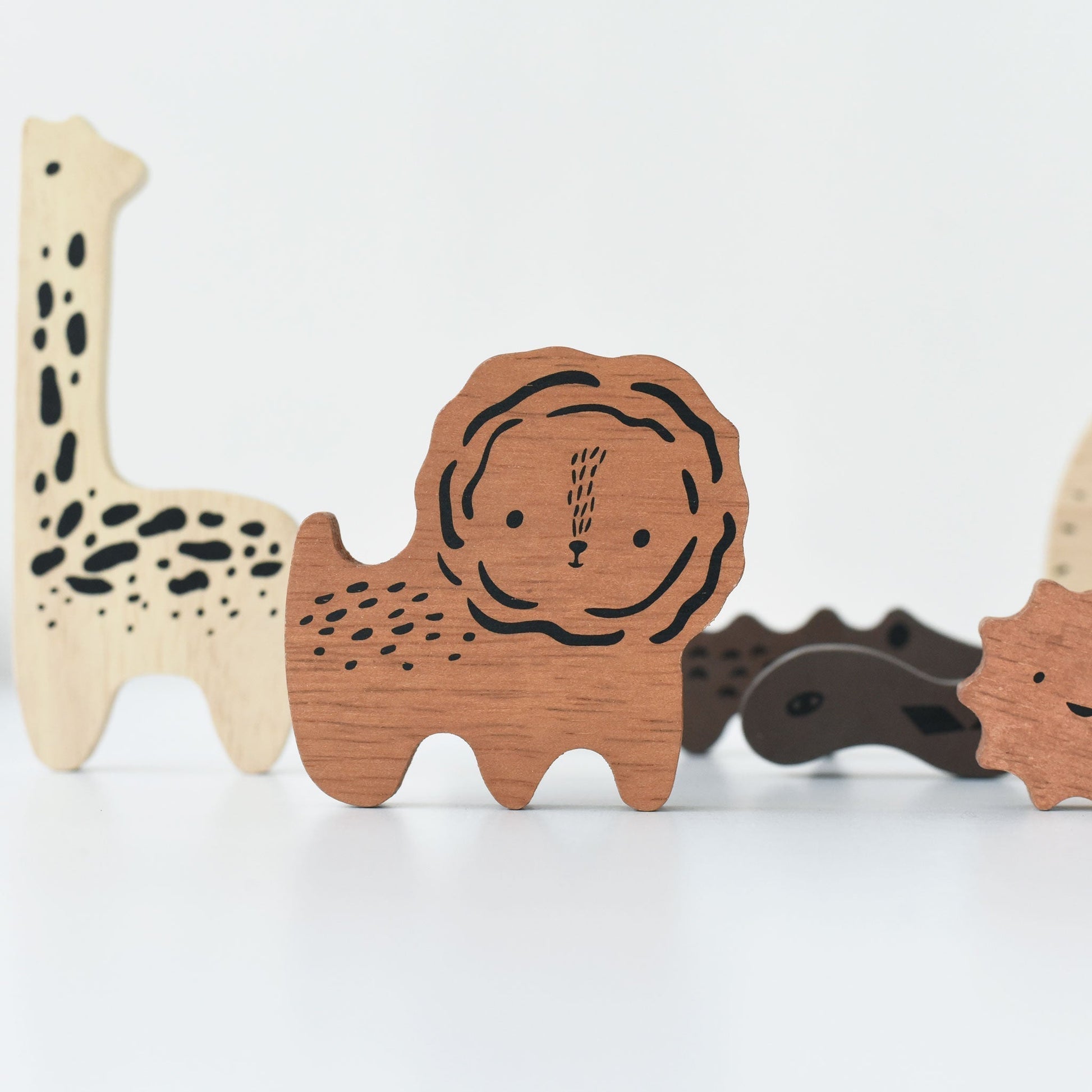 Safari animals wooden tray puzzle – eco - friendly play set for ages 2+ - The Nurturing Nook