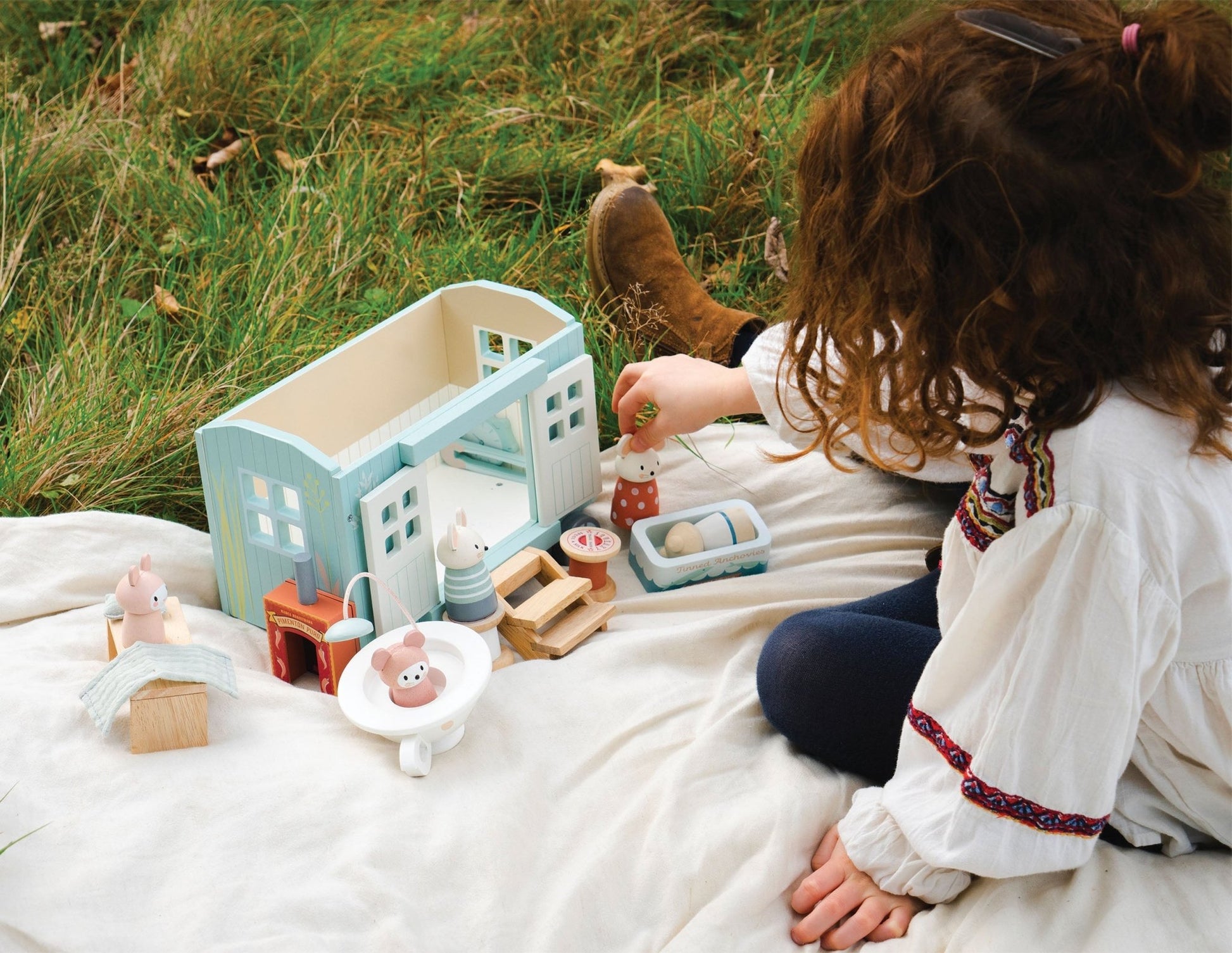 Secret Meadow Shepherd’s Hut - The Nurturing Nook