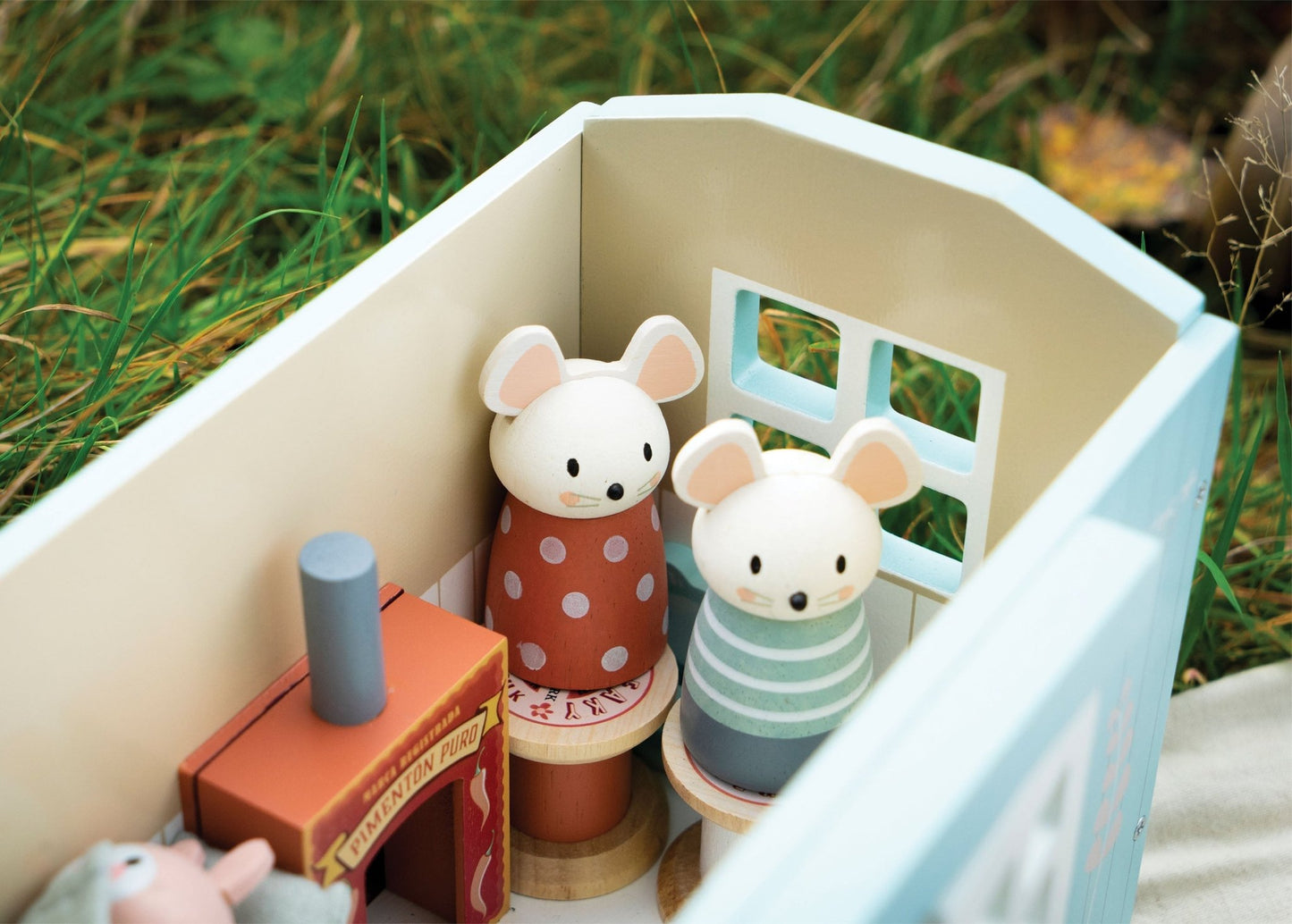Secret Meadow Shepherd’s Hut - The Nurturing Nook