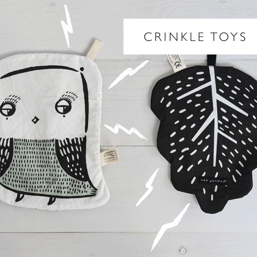 Organic cotton crinkle toy for infants - leaf design