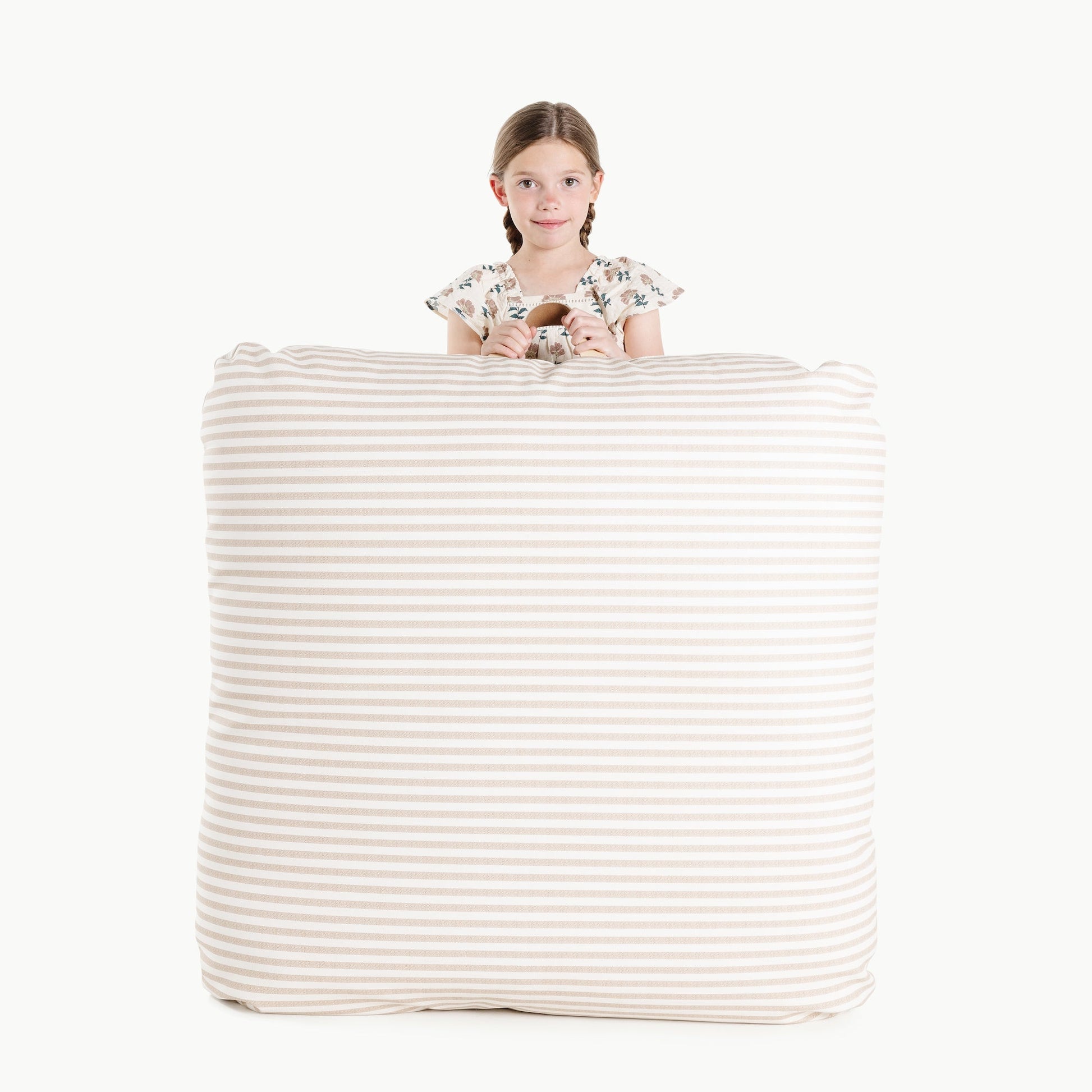 Square floor pouf – 36" - The Nurturing Nook