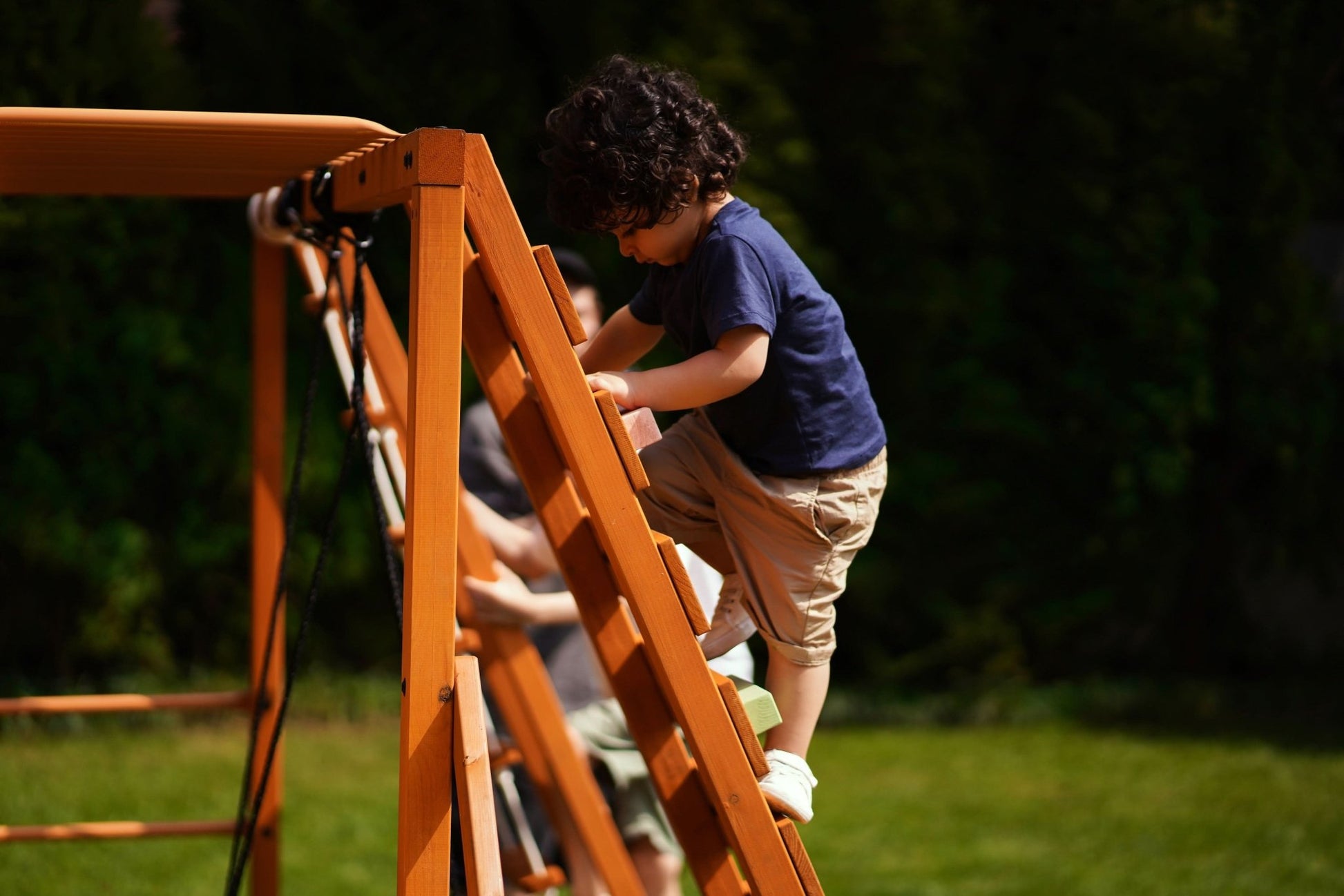 Sycamore - Backyard Ultimate Climbing Set with 2 Swings And Trapeze Bar - The Nurturing Nook