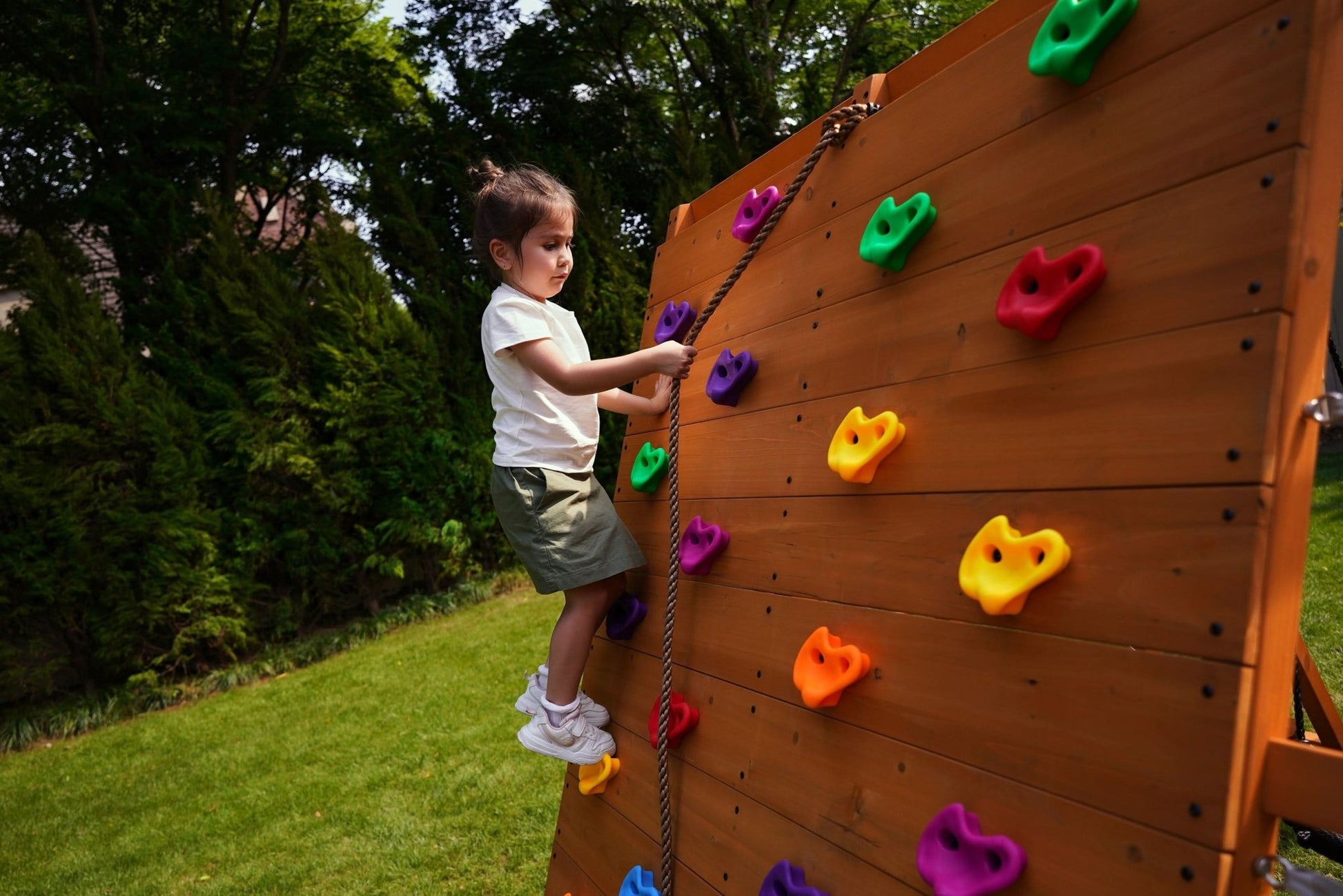 Sycamore - Backyard Ultimate Climbing Set with 2 Swings And Trapeze Bar - The Nurturing Nook