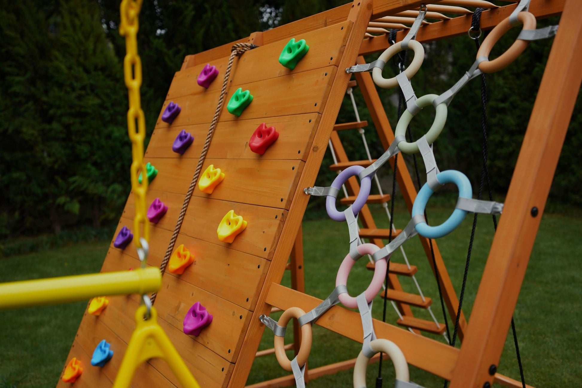 Sycamore - Backyard Ultimate Climbing Set with 2 Swings And Trapeze Bar - The Nurturing Nook