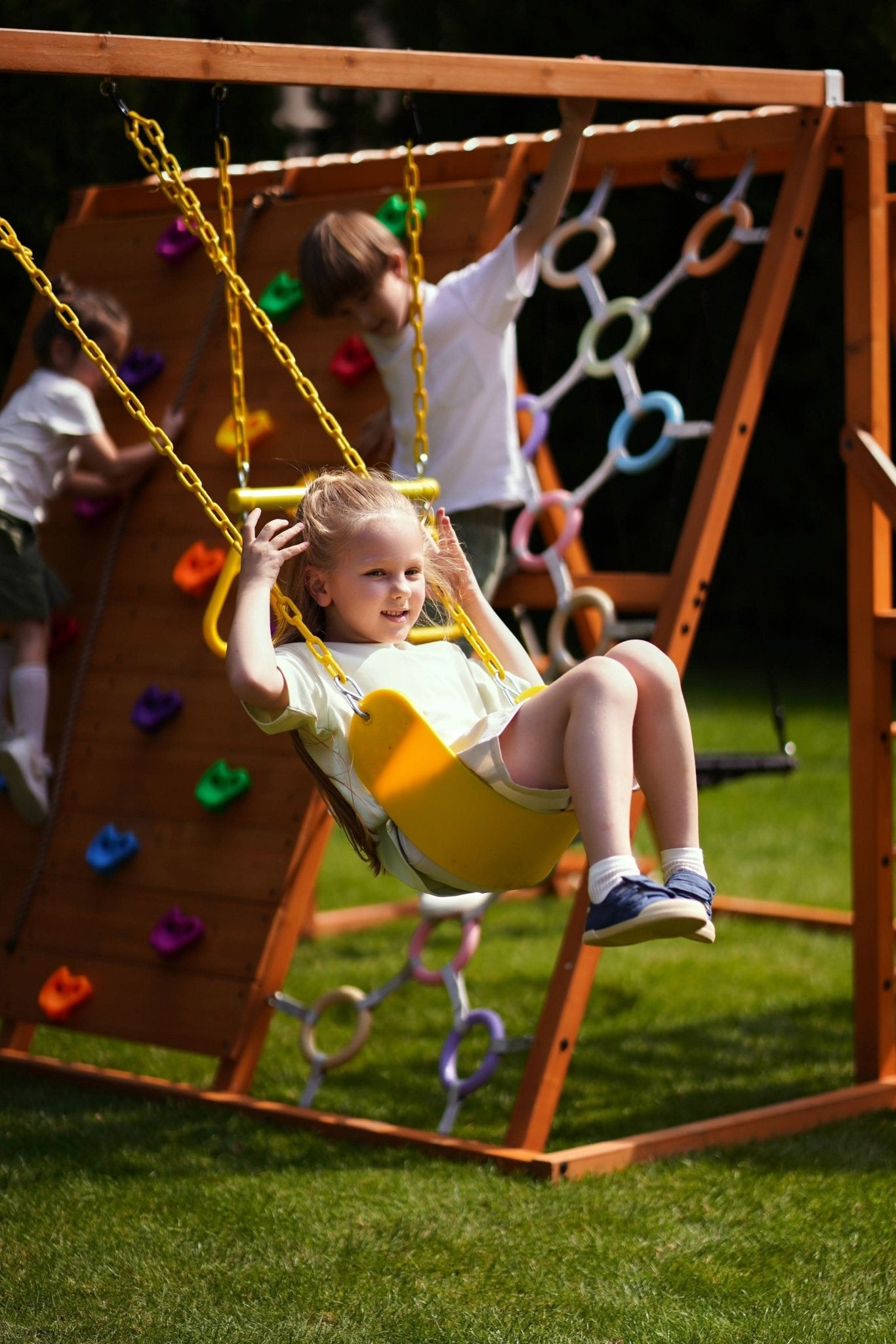 Sycamore - Backyard Ultimate Climbing Set with 2 Swings And Trapeze Bar - The Nurturing Nook