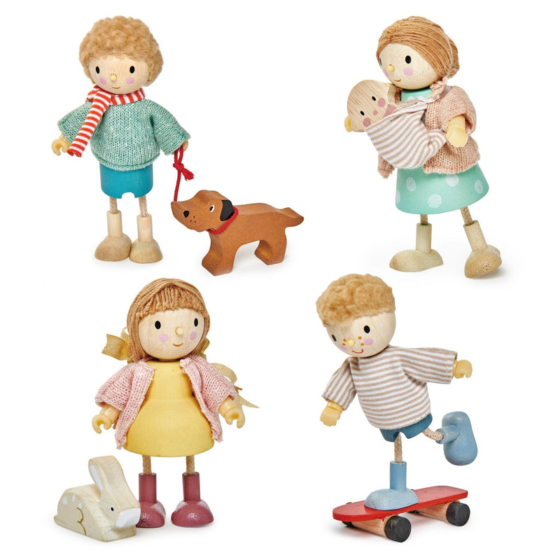 Tender Leaf The Goodwood family wooden doll figures