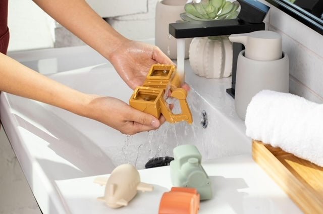 Vehicle Bath Toy Set - The Nurturing Nook