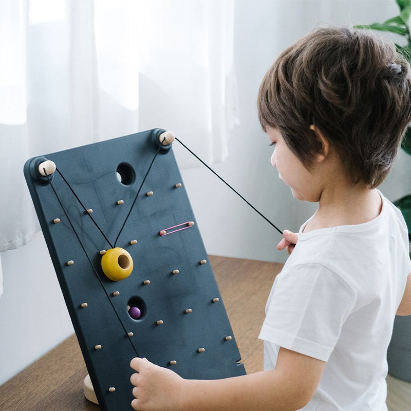 PlanToys wall ball pulley game