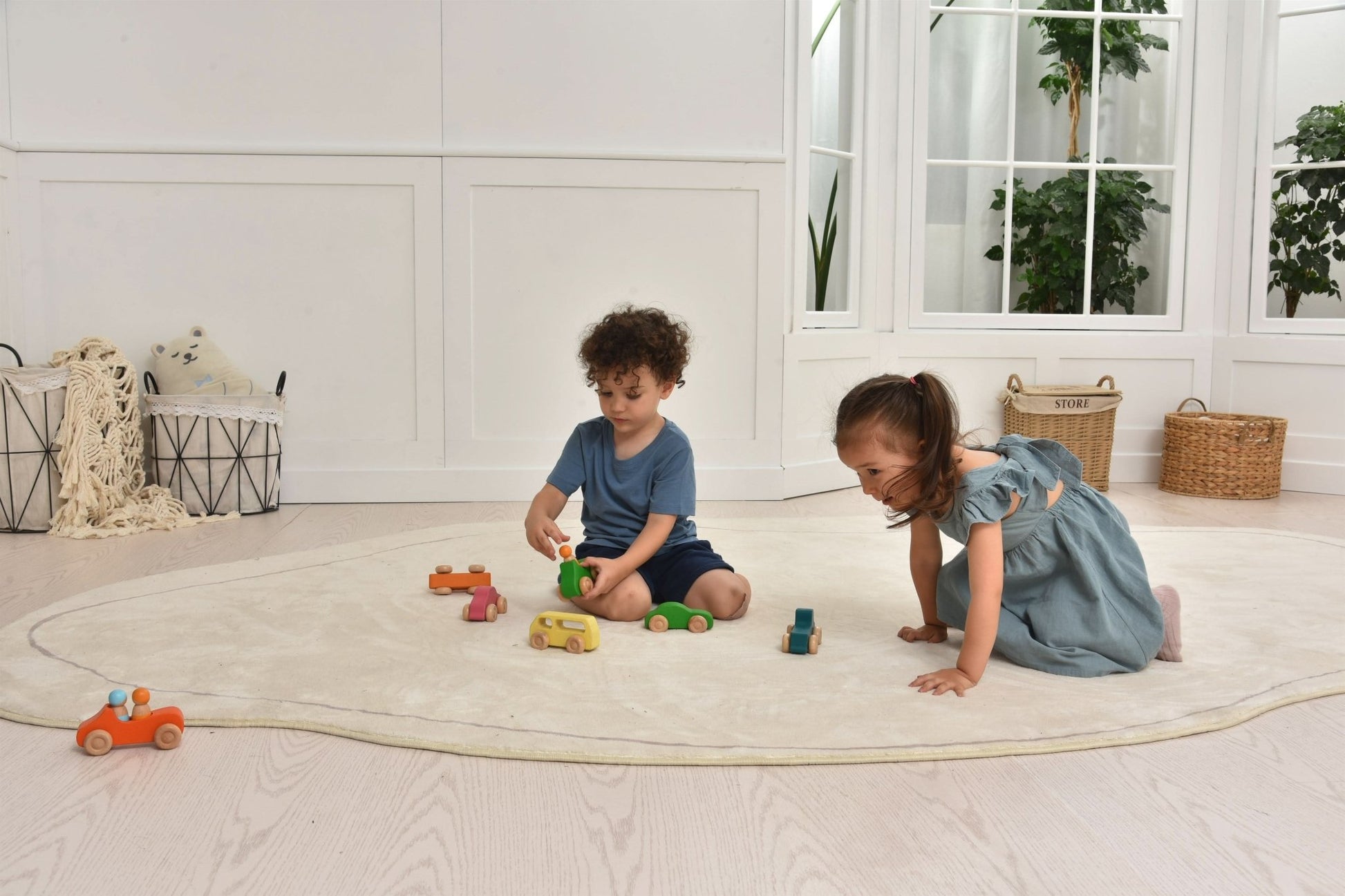 Wooden toy car set with peg doll figures - 10 piece set - The Nurturing Nook