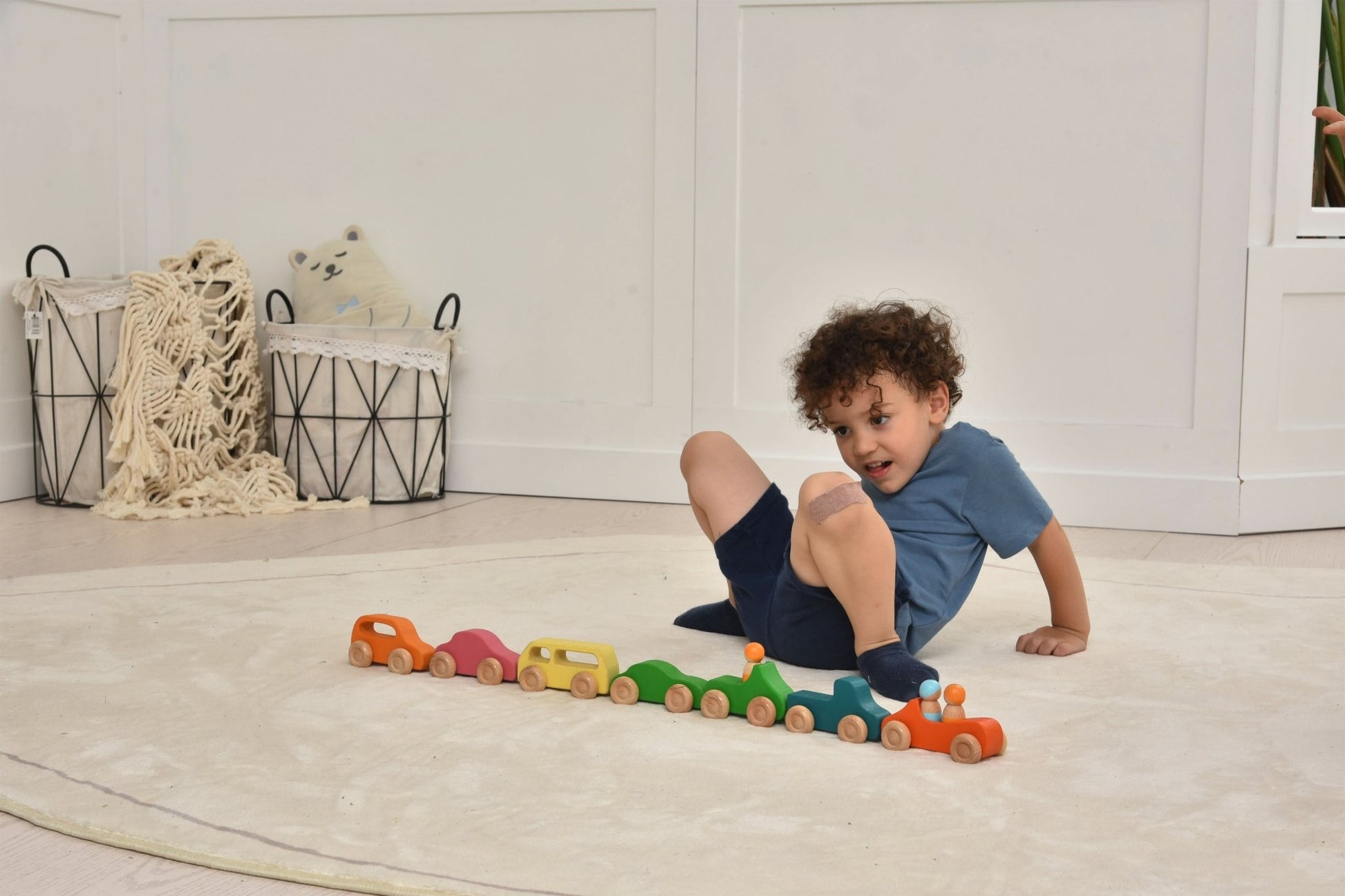 Wooden toy car set with peg doll figures - 10 piece set - The Nurturing Nook