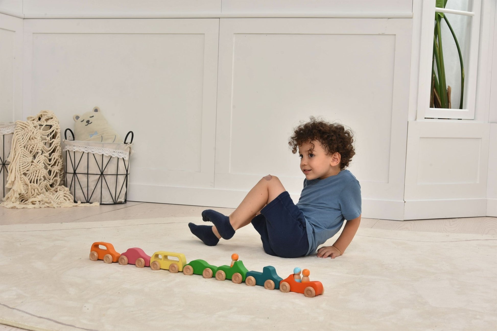 Wooden toy car set with peg doll figures - 10 piece set - The Nurturing Nook