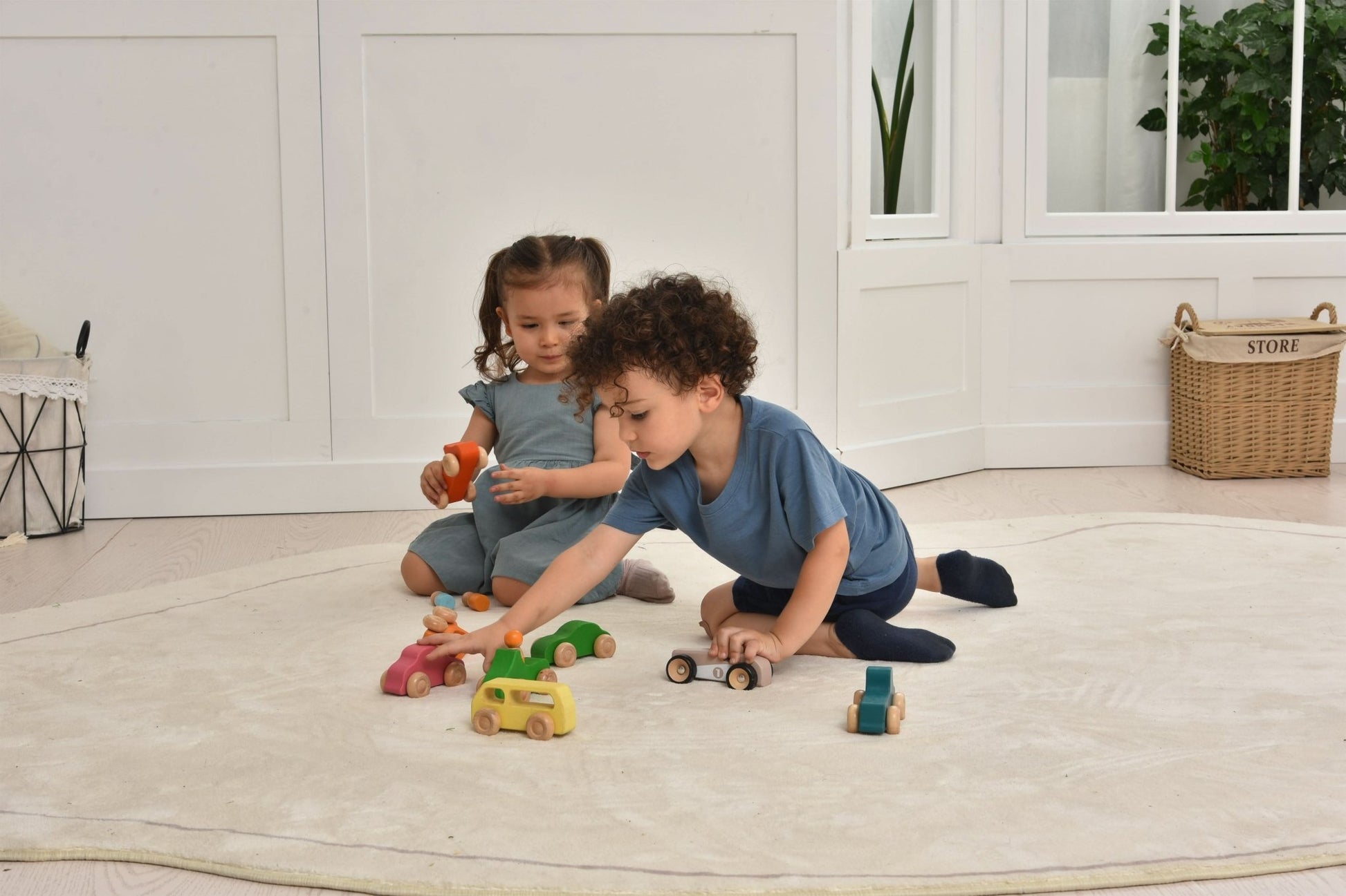 Wooden toy car set with peg doll figures - 10 piece set - The Nurturing Nook