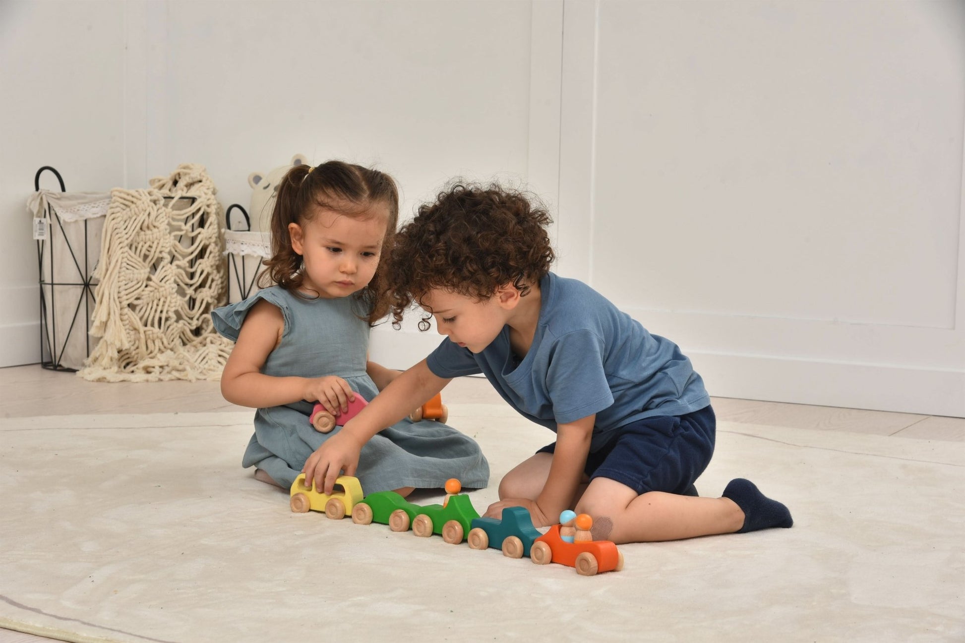 Wooden toy car set with peg doll figures - 10 piece set - The Nurturing Nook