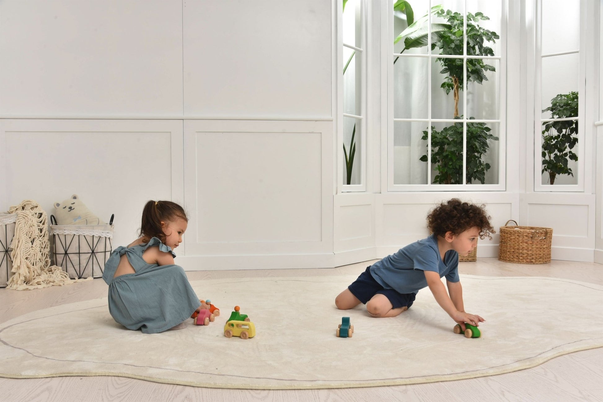 Wooden toy car set with peg doll figures - 10 piece set - The Nurturing Nook