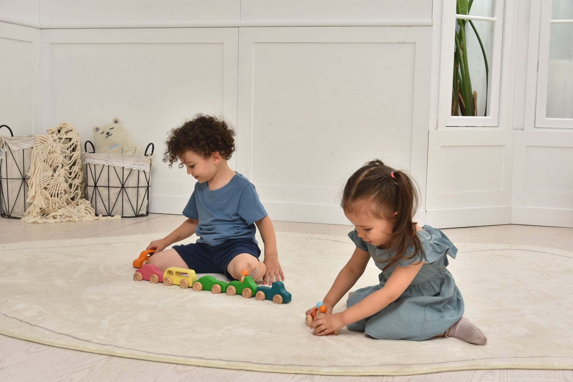 Wooden toy car set with peg doll figures - 10 piece set - The Nurturing Nook