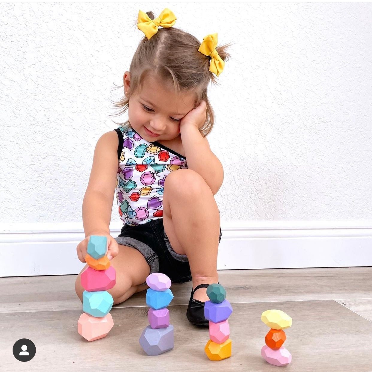 16 Pcs Wooden Stone Balancing Stacking Blocks in Pastel/Macaron Colors - The Nurturing Nook