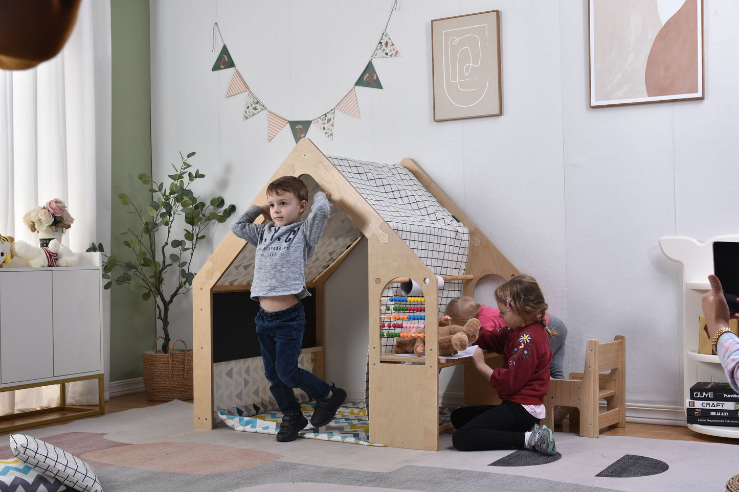 Flair | Playhouse & Sensory Desk - Balloons