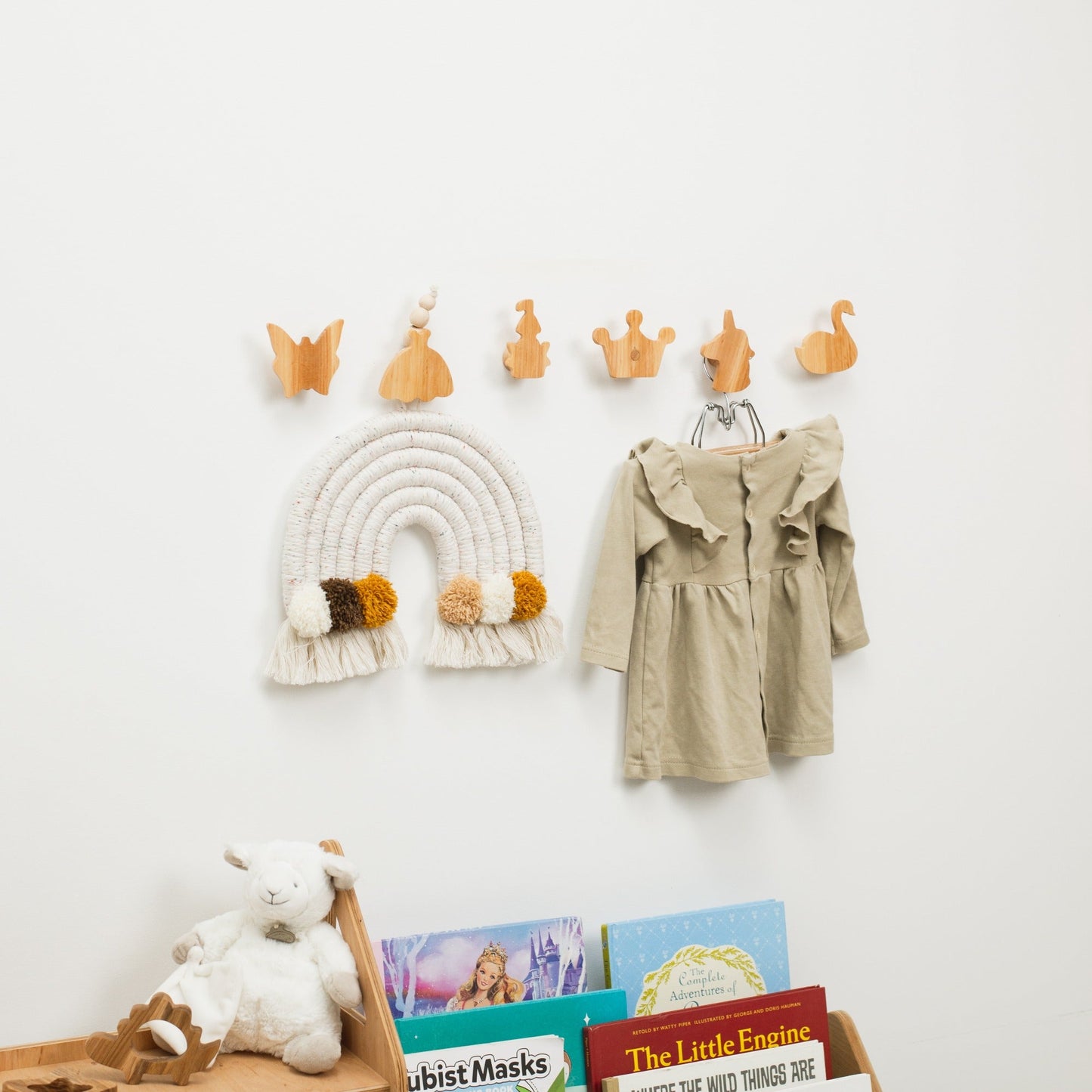 Princess wall hooks