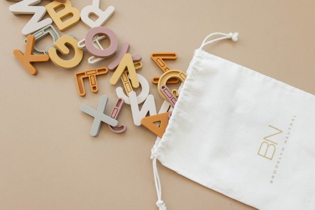 Alphabet magnet play set