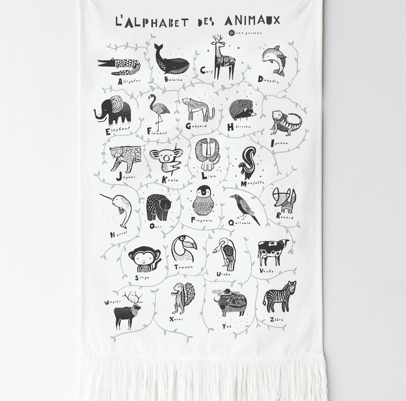 Organic cotton animal alphabet tapestry - French edition
