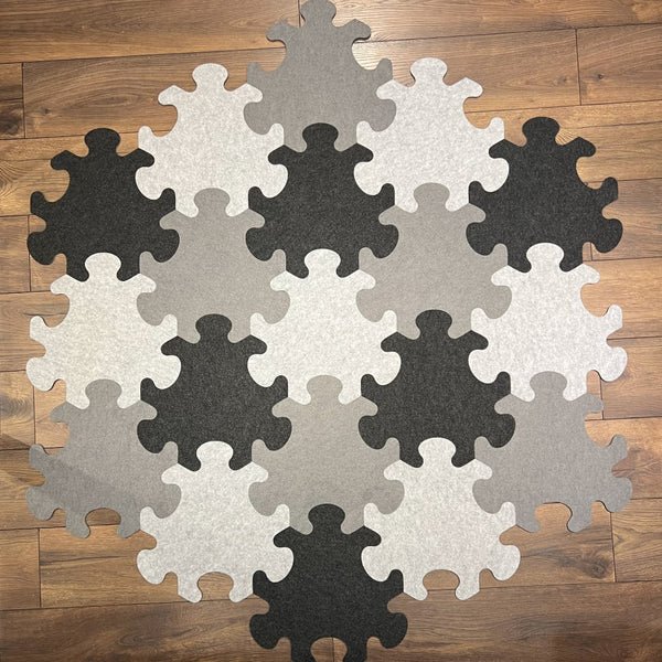 Felt puzzle playmat