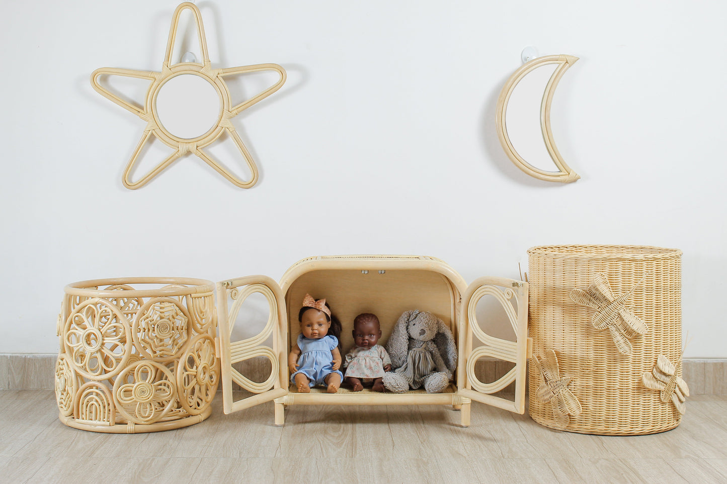 Rattan Moon Wall Mirror – Boho Space & Mystical Kids Room Decor