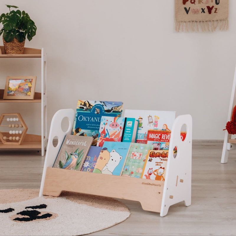 Wood and Hearts kids bookshelf "Adam" – Montessori-style front-facing shelf