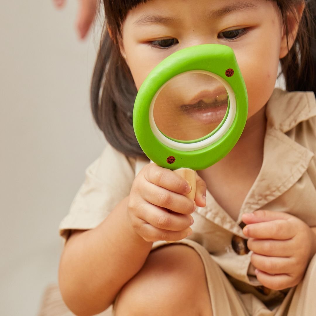 Leaf Magnifier - The Nurturing Nook