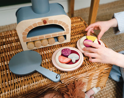 Make Me a Pizza! - The Nurturing Nook