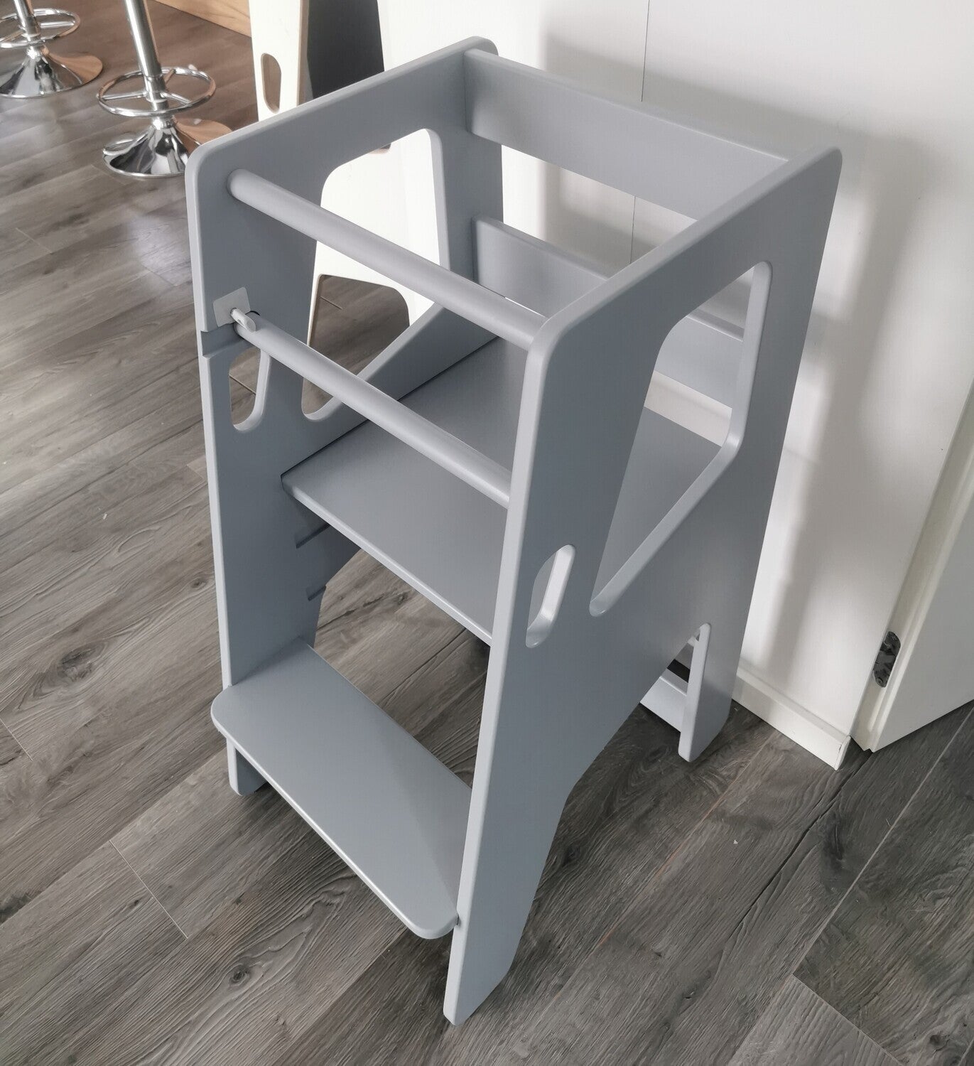 Montessori Learning Tower – Adjustable Wooden Toddler Tower - The Nurturing Nook