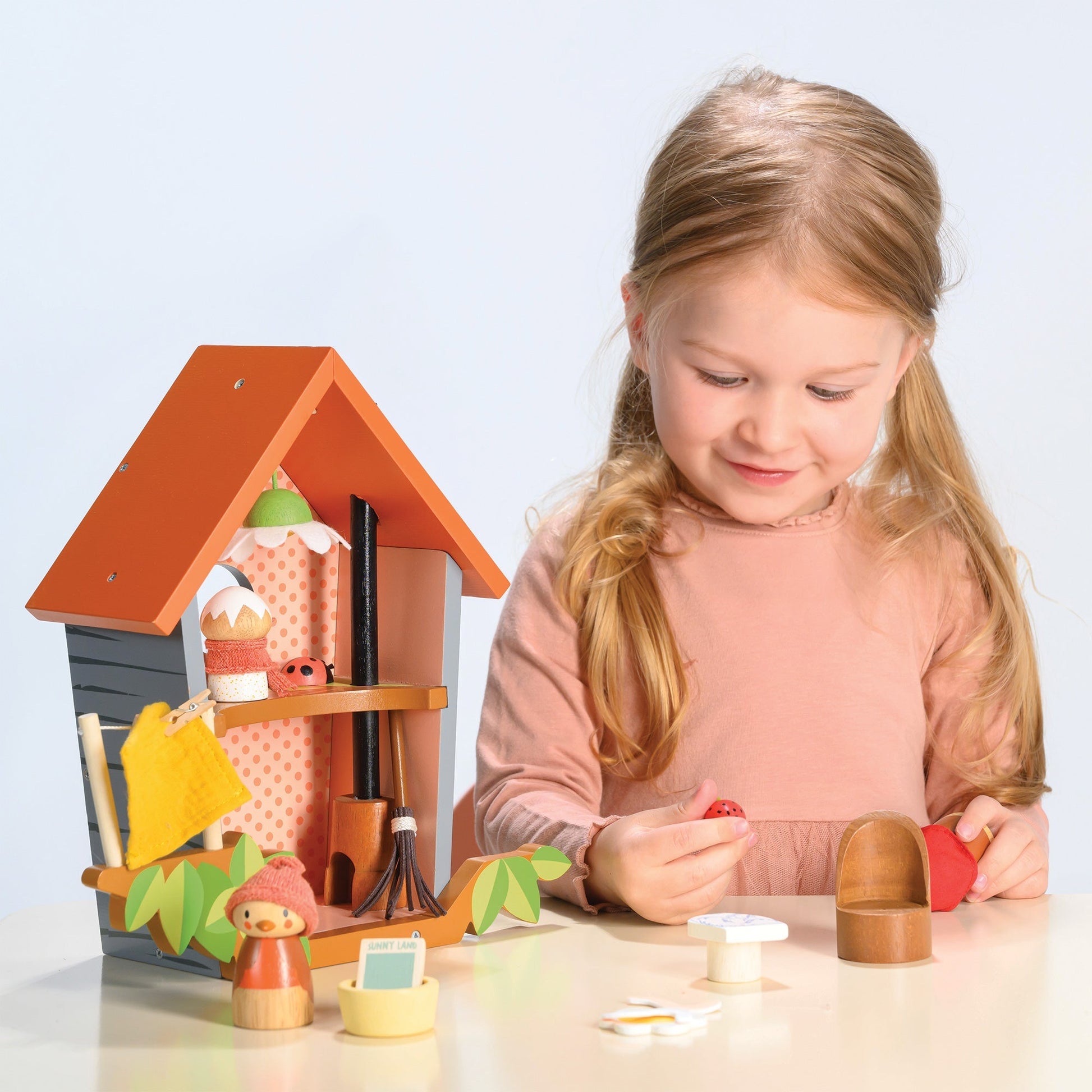 Robin's Nest Box - The Nurturing Nook