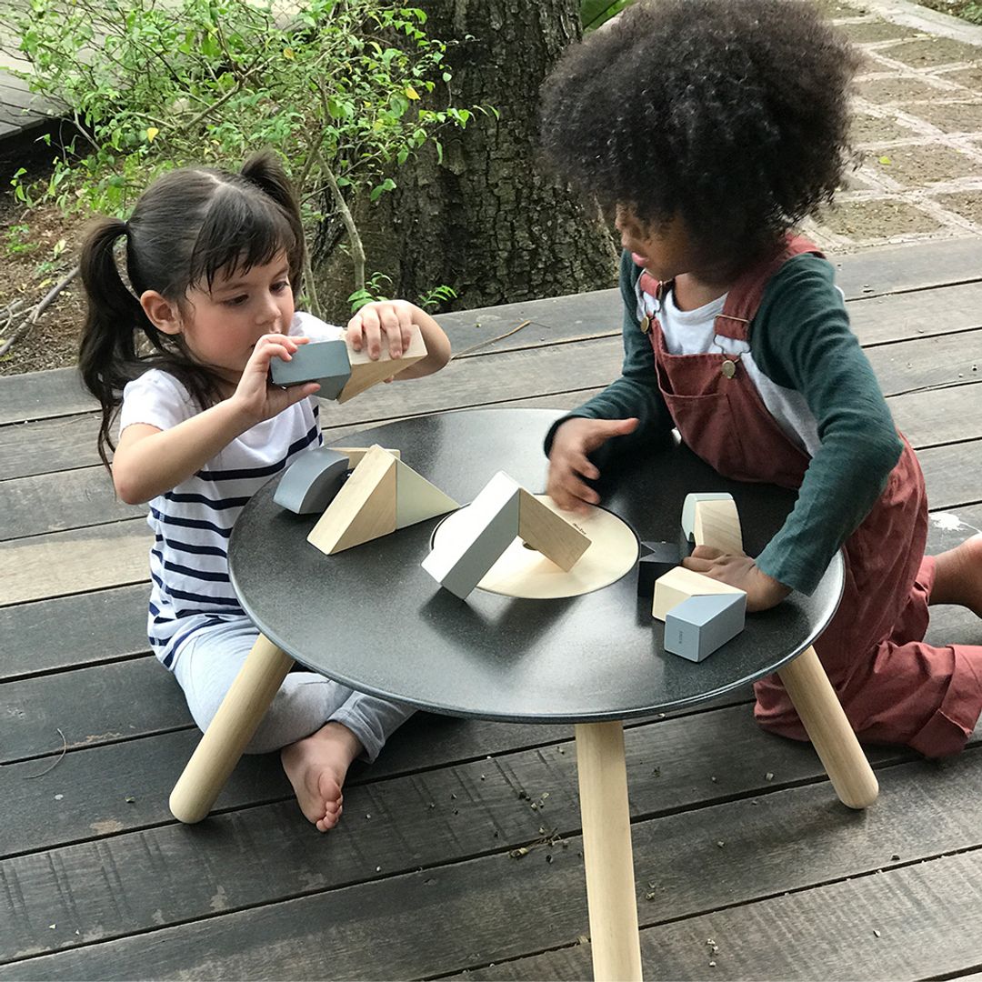 Round Table - The Nurturing Nook